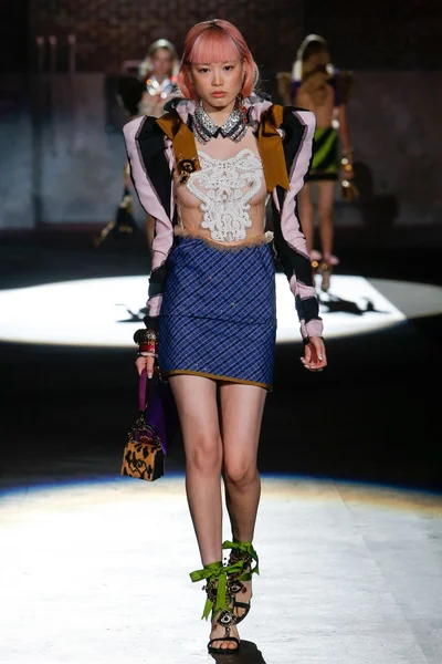 Look 31